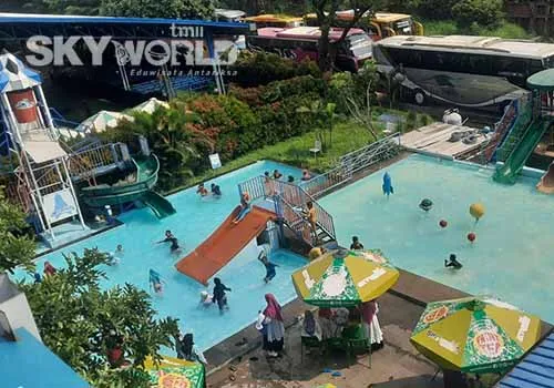 kolam waterpark permainan air